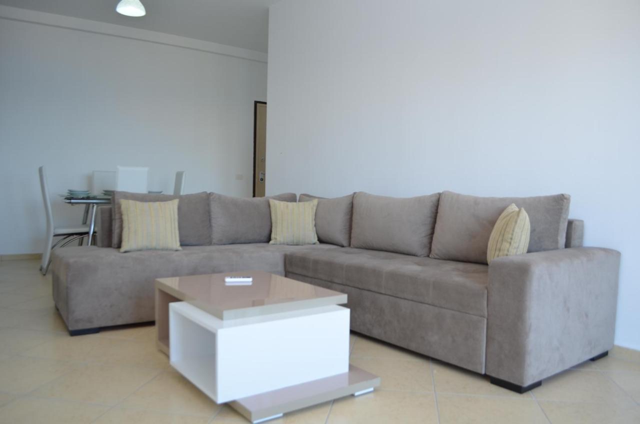 Paul Apartments Sarandë Esterno foto