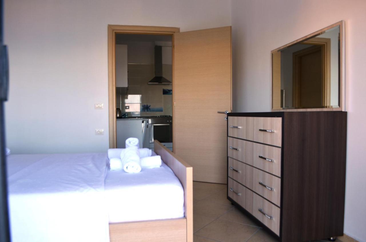 Paul Apartments Sarandë Esterno foto